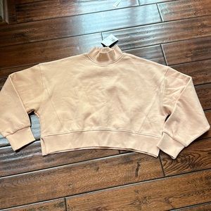 NWT Forever 21 cropped sweatshirt size Medium